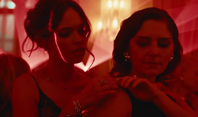 La Pareja de Al Lado - Atracción Mortal